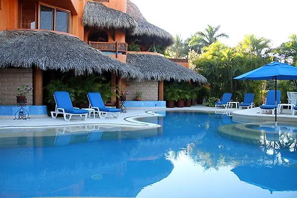 ᐉ VILLA CAROLINA BOUTIQUE HOTEL ⋆⋆⋆⋆ ( ZIHUATANEJO, MEXICO ) REAL ...